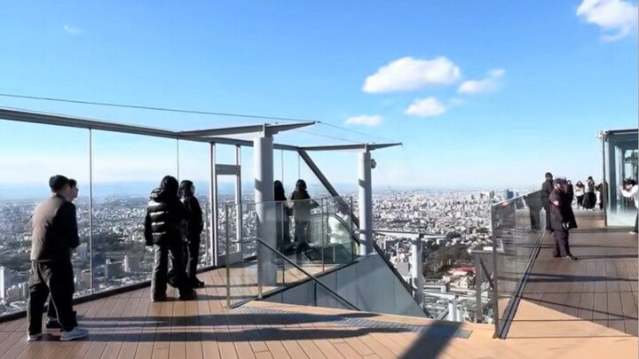 Kalau maksudnya title video view Shibuya, Tokyo, boleh guna:“Menikmati View Shibuya, Tokyo 🇯🇵✨