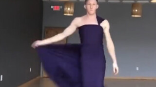 This is the legendary "even a piece of cloth looks good", right?
