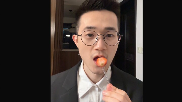 第一次遇到可怕的特效，慎点！吃东西不触发恶魔微笑