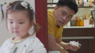 Tôi thực sự chán ngấy, tại sao cô ấy luôn bám lấy tôi?
