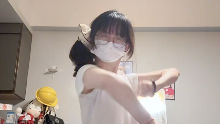 โซดาครีมและโคมไฟรูปมงกุฎ