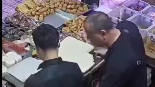 The stall owner fainted and lost consciousness the next second after a stranger put a plaster on him