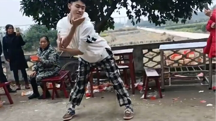 عرض جانغ جيه 3 العام