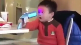 Anak Laser Level Maksimum