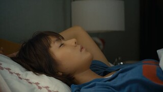 女子无意间发现了父亲的秘密，表面无害的他，私底下却是个恶魔