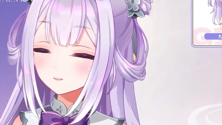 Apakah Anda bertemu Jinol sendiri saat berjalan di pinggir jalan? Belum lagi, pakaian merah sangat m