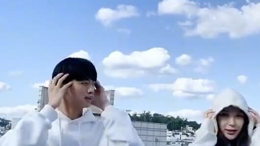 Li Cai plays Dannychallenge. Who would have thought that Danny's song ends with Be