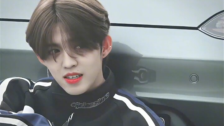【Choi Seungcheol】Karena adegan 8 detik-nya masuk ke thread populer di komunitas Korea