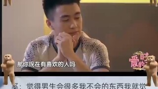 一个会问，一个会答，天生一对