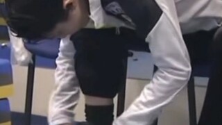 羽生结弦如何系鞋带？谢谢眼睛会了，下次上冰就这样系