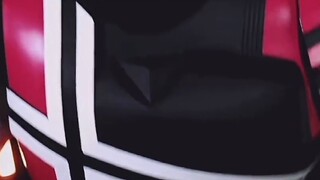 Cái gì? Anh ta thực sự đã biến thành Kỵ binh Hoàng gia trong phòng phát sóng trực tiếp?