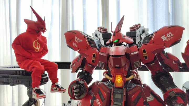 Masih Sazabi, tapi kali ini sangat besar!