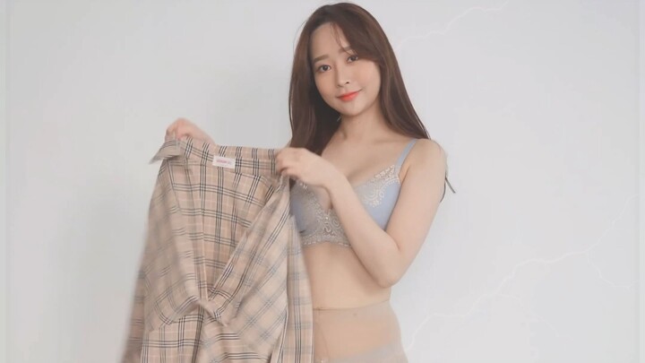4K | Innocent and Mature Chic Outfits | Strikingly Charming