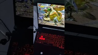 Om Om lagi belajar main game