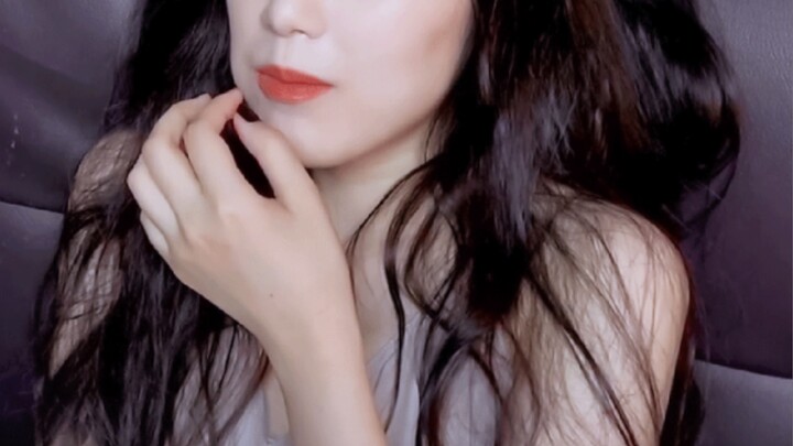 “Even Koreans call her the epitome of pure, first-love beauty!”
