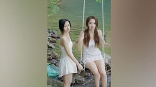 "พี่สาว นี่คือชุดพยาบาลเหรอ?"