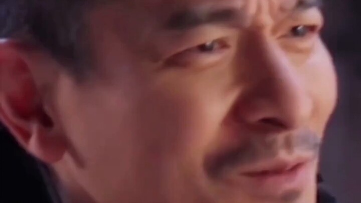 ใครอายุห้าสิบกว่าแล้วจงก้าวออกมา! - -