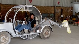 A car that can collect vegetables was modified