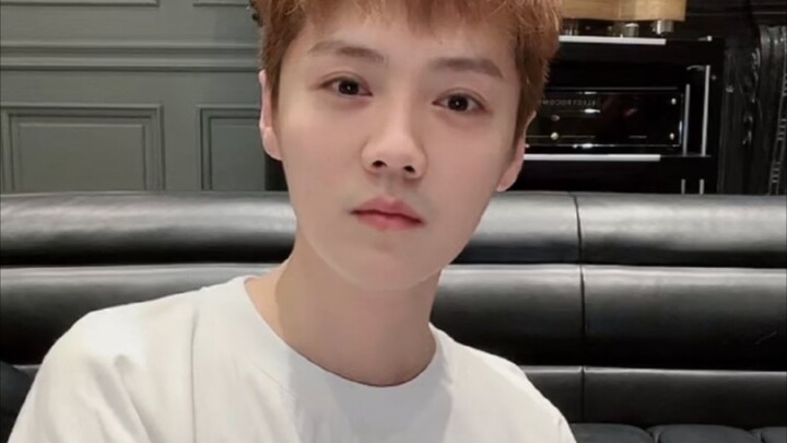 Kejutan malam tahun baru Lu Han 2022! Menyanyikan “Angin Berhembus” dan “Lagu Belas Kasih Kota”