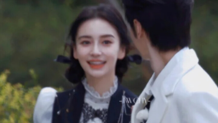 Tiba-tiba mengerti mengapa begitu banyak orang mengikuti jalannya, tetapi tidak sepopuler dirinya