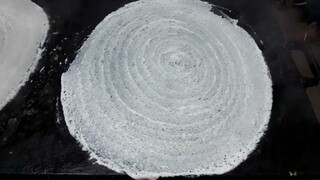 Món ăn đường phố Ấn Độ - Bánh tráng nướng ăn với súp xá xíu