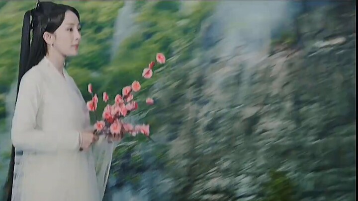 Top-notch costumes and props. No wonder the later Xianxia dramas couldn't copy them well! [Costumes 