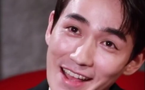 【朱一龙】又被六公主调戏 "我没有十多年，为什么从影十多年（小声碎碎念）"笑 超可爱