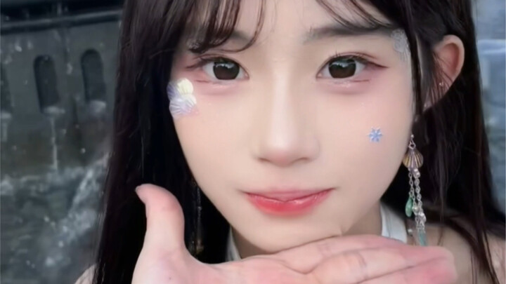 อายุกว่า 20 ปีแล้ว เพิ่งเคยอยู่ใกล้ผู้หญิงขนาดนี้เป็นครั้งแรก