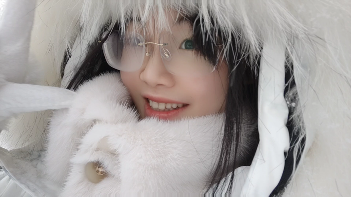 Woke up to snow today—so excited to see it at college for the first time! Didn’t even bother with ma