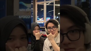 GYM DANCE BREAK LAGI #jeffryreksa #putridelina #couple #gym