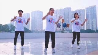 - CỬ ĐIỆU GIÁNG SINH  ÔNG GIÀ NOEL VUI  UYÊN NGUYÊN  LUCKY DANCE TEAM