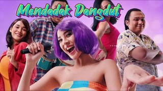 Penyamaran menjadi penyanyi dangdut - Mendadak Dangdut