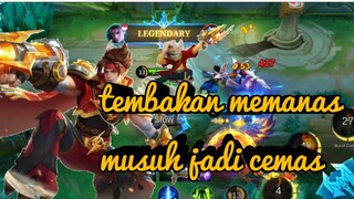 claude meriang musuh melayang