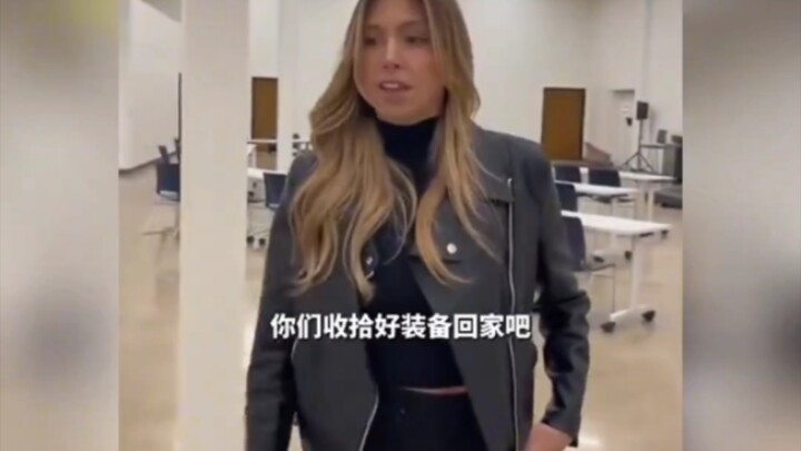 العميلة الأنثى في مكتب التحقيقات الفيدرالي في المسلسلات الأمريكية تكون هكذا...