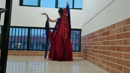 Saya pribadi merekomendasikan Anda para kaisar untuk menikmatinya secara horizontal