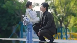 Anak yatim piatu yang malang diadopsi oleh seorang CEO yang mandul dimanja olehnya