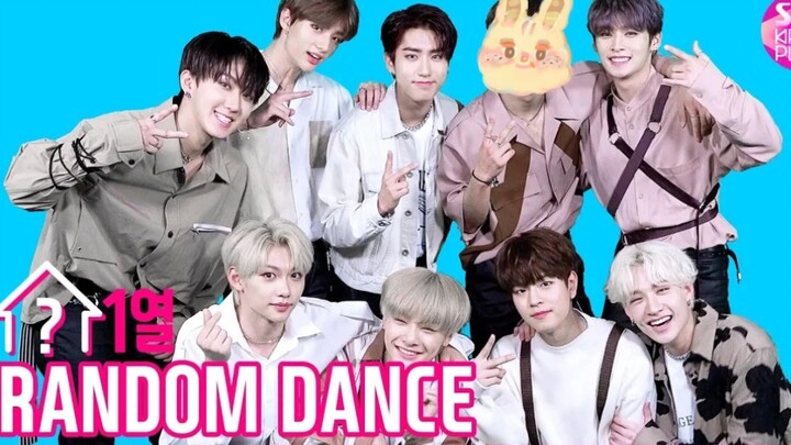 【Stray Kids】Klik untuk menonton tantangan tari estafet dengan latar belakang kuno yang agak aneh (sa