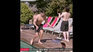 Cute.  #seventeen #mingyu