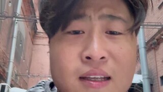 不是羽绒服穿不起，而是东北花棉袄更有性价比
