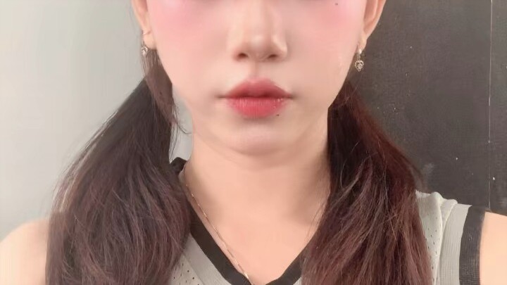 Senyumm semangatt🙂