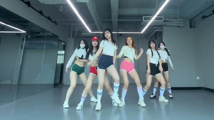 【Kpop】ขาสวยกันทุกคน! เข้าสู่ฤดูร้อนด้วยการคลิกเพียงครั้งเดียว | เต้นรำแบบสุ่มเจิ้งโจว | ห้องฝึกซ้อม