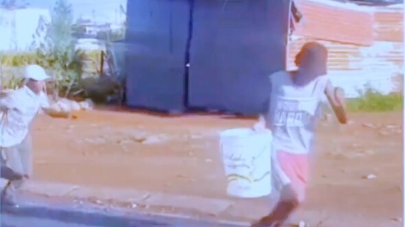 “水桶是你的谎言”