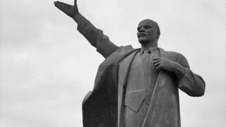 "يا رفيق، الفجر على الأبواب"