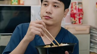 王杨鸣面试急诊科医生第一天入职，全程一脸懵的不适应