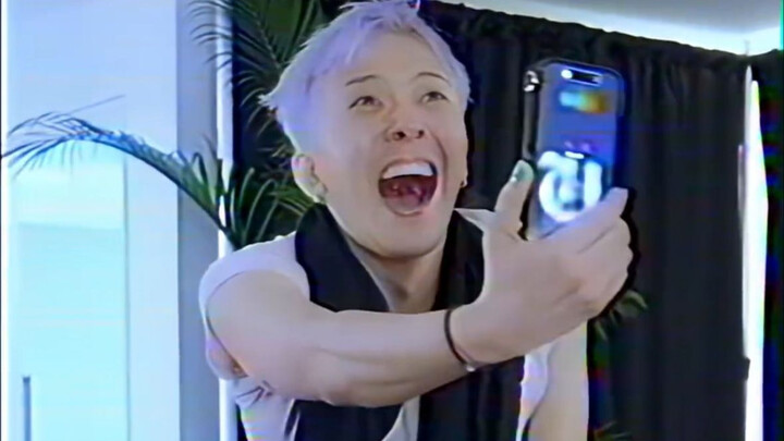 Fan này đã được G-Dragon nhớ mãi chỉ nhờ một khoảnh khắc như vậy! | 25/07/2014 Vlog của G-Dragon “Mộ