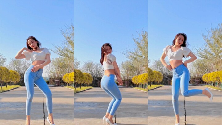 So innocent yet so sexy! ❤️ HyunA's "BABE"