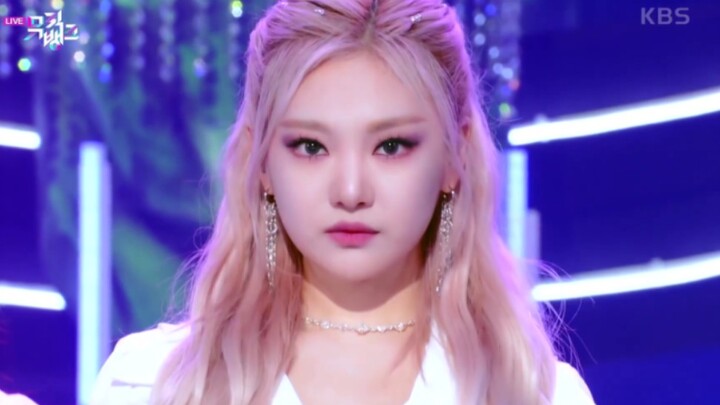 Ningning’s Comeback Track “Girls” – Latest 4K Live Performance on Stage!