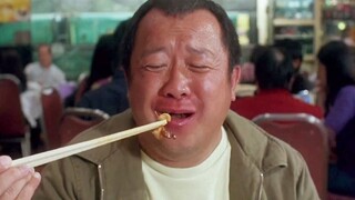 男子为了省钱，花一元点了一只鸡，结果吃一口就后悔了