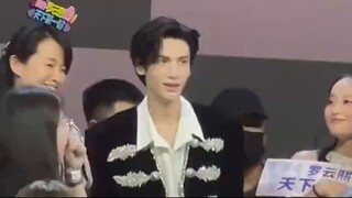 Luo Yunxi 罗云熙  ~ Group photo, Bangkok/Thailand 04.11.2023
