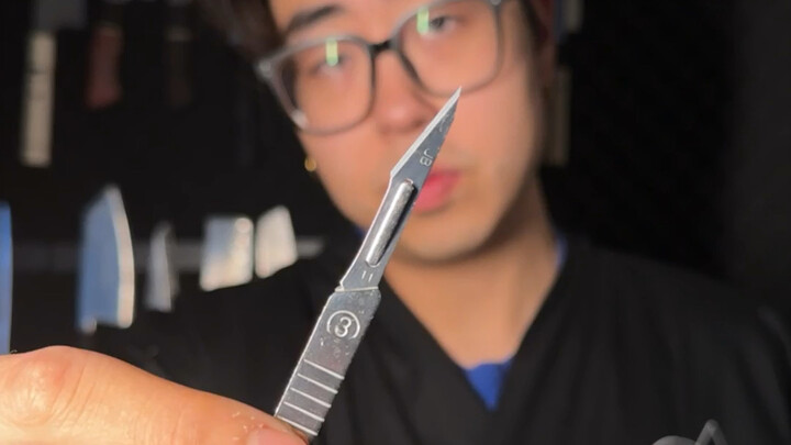 Scalpel vs. a Broken Knife